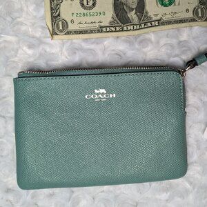 NWT Coach Aquamarine Zip Wristlet